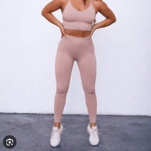 Set Active Top Sculptflex AMETHYST NWOT